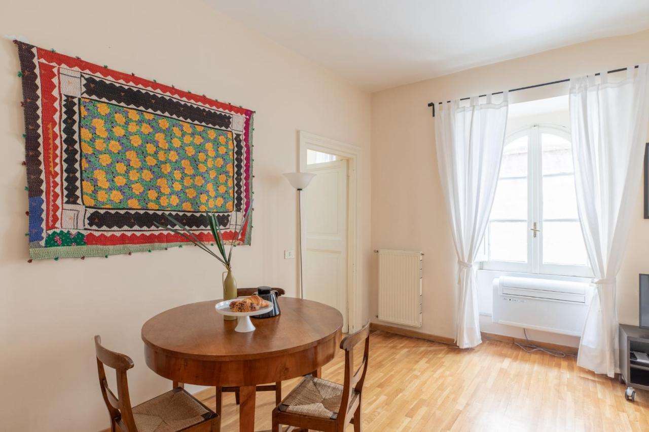 Iflat Little & Bright In Trevi Apartment